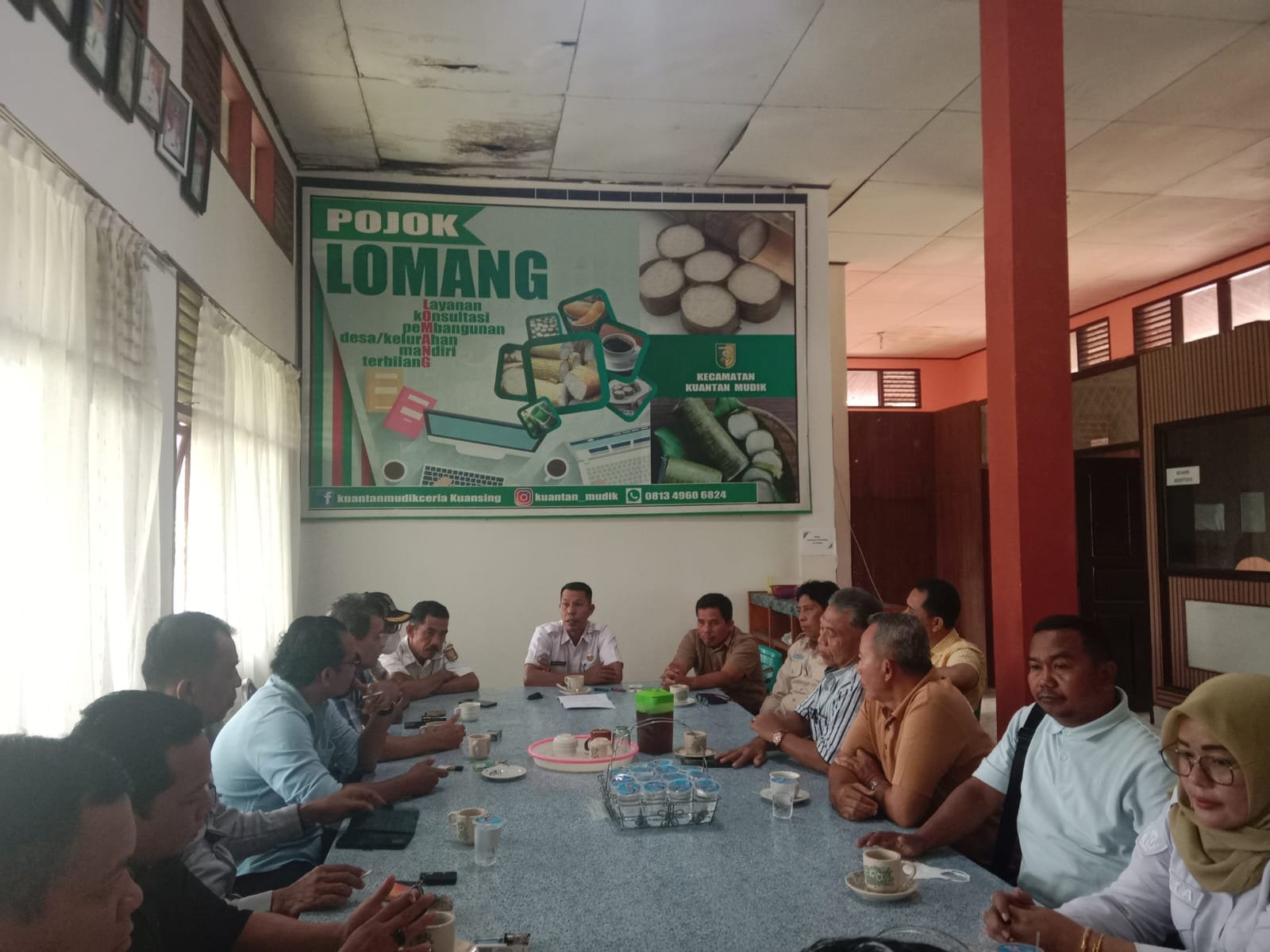 Perkuat Sinergi dan Pelayanan, Camat dan Kepala Desa Se-Kecamatan Kuantan Mudik Gelar Rapat Koordinasi